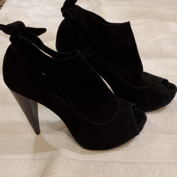 Bakers Shayne Suede Bootie - Picture 4 of 9